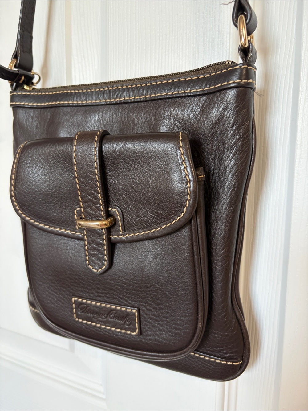 Dooney & Bourke Dark Brown Leather Shoulder Bag with Contrast Stitching